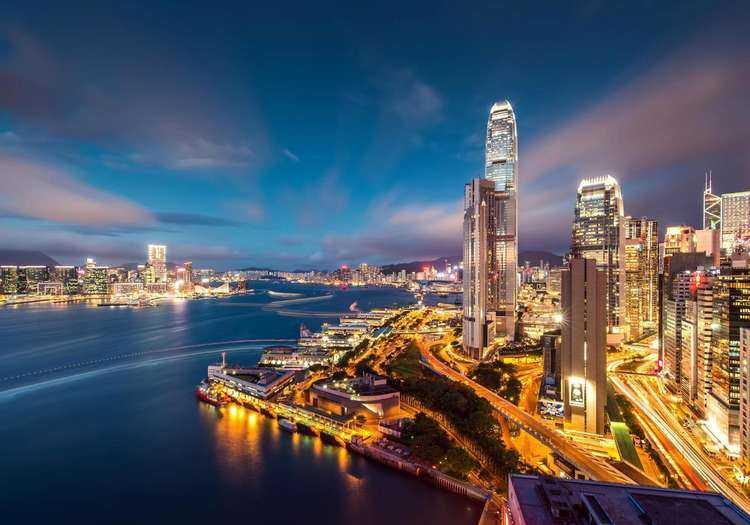 <p><strong><span style="color:#B22222">13) HONG KONG</span> | 72.861 DOLAR</strong></p>