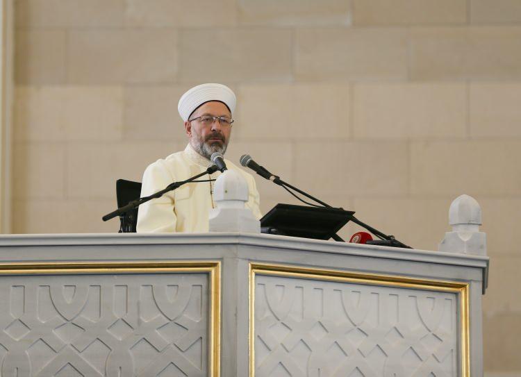 <p><strong>GAZİANTEP</strong></p>

<p>Diyanet İşleri Başkanı Erbaş, Gaziantep'te Mira&ccedil; Kandili programına katıldı.</p>
