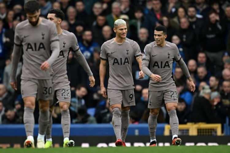 <p>16- Tottenham</p>
