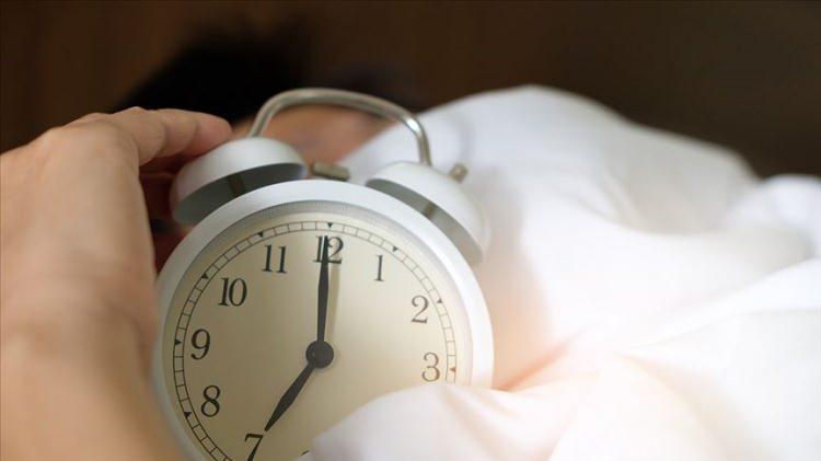 <p>Sabahları alarmı ileri almak yeterli olmadan sürekli uyku haline ihtiyaç duyuyorsanız işte Betül Açı'nın haberine göre yorgunluğunuzun sebepleri. </p>

