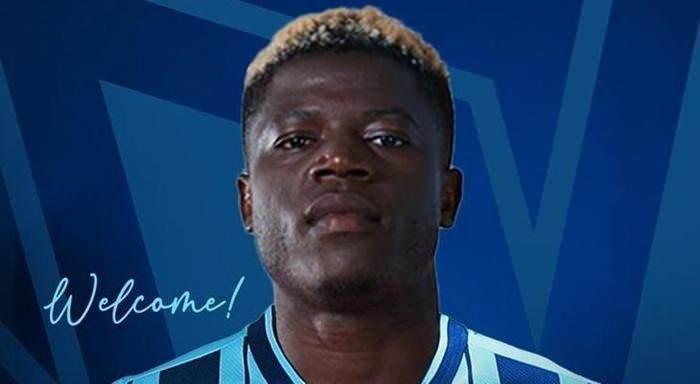 <p>ANTONIO SIMAO MUANZA --> A. DEMİRSPOR </p>
<p>Adana Demirspor, 20 yaşındaki orta saha António Simão Muanza ile anlaşmaya vardı. Angolalı orta saha ile 2.5 artı 1 yıllık sözleşme imzalandığı açıklandı. Adana Demirspor'dan yapılan açıklamada şu ifadeler kullanıldı: "Kulübümüz, António Simão Muanza 'Maestro' ile 2,5+1 uzatma olmak üzere 3,5 yıllık sözleşme imzalamıştır. António Simão Muanza'ya 'Ailemize hoş geldin’ diyor; Yukatel Adana Demirsporumuz ile başarılar diliyoruz."</p>