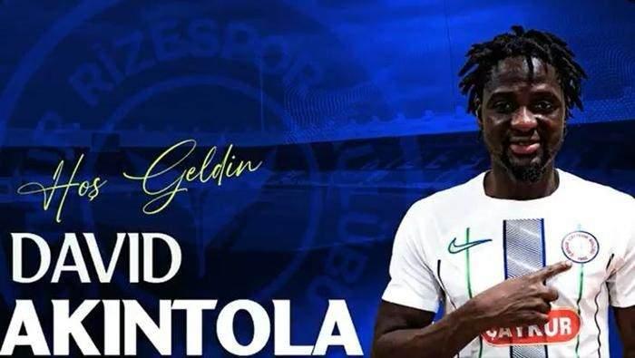 <p>DAVİD AKİNTOLA --> ÇAYKUR RİZESPOR </p>
<p>Karadeniz ekibi transferi resmen açıkladı. Rizespor'dan yapılan duyuruda, "Çaykur Rizespor’umuz bu sezon Adana Demirspor forması giyen David Akintola ile anlaşma sağladı. Sağlık kontrolünden geçen 28 yaşındaki Nijeryalı forvet David Akintola kendisini 1,5 yıllığına yeşil-mavili renklerimize bağlayan sözleşmeyi imzaladı" denildi.</p>