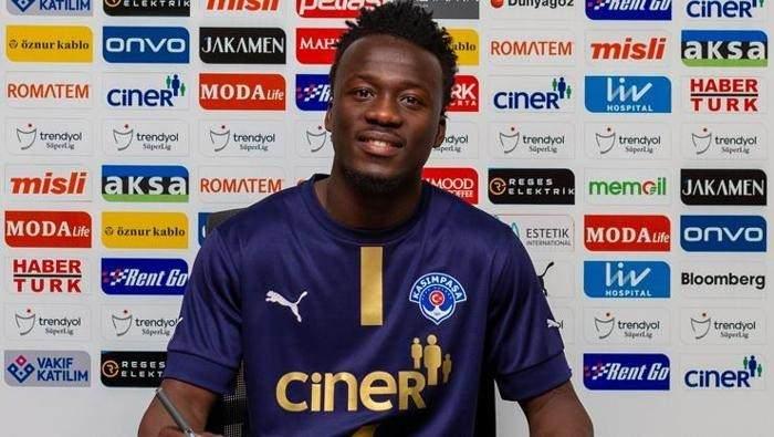 <p>TRAZİE THOMAS --> KASIMPAŞA </p>
<p>Kasımpaşa, 24 yaşındaki Fildişi Sahilli orta saha oyuncusu Trazie Thomas ile sözleşme imzaladı. Lacivert-beyazlı kulüpten transferle ilgili yapılan açıklamada, "Yeni transferimiz Trazie Thomas, Turgay Ciner Spor Tesislerimizde düzenlenen imza töreninde kendisini Kasımpaşa'mıza bağlayan sözleşmeye imza attı" denildi.</p>