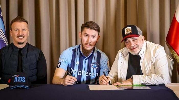 <p>ABAT AYMBETOV --> ADANA DEMİRSPOR </p>

<p>Adana Demirspor, hücum hattına takviyede bulundu. Mavi-lacivertliler, Abat Aymbetov'u kadrosuna kattığını açıkladı. Abat Aymbetov ile 1.5 artı 1 yıllık sözleşme imzalandığı belirtildi.</p>
