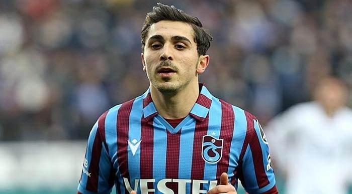 <p>ABDÜLKADİR ÖMÜR --> HULL CİTY </p>
<p>İngiltere Championship ekiplerinden Hull City, Trabzonspor'dan Abdülkadir Ömür'ü transfer etti.</p>