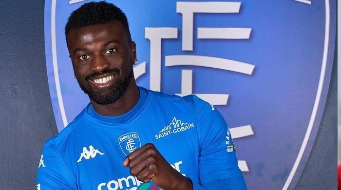 <p>M'BAYE NIANG --> EMPOLI </p>
<p>Adana Demirspor'un yaz transfer döneminde kadrosuna kattığı isimlerden M'Baye Niang, Empoli'ye transfer oldu. İtalya Serie A ekibi, opsiyon içeren bir anlaşma çerçevesinde Niang ile sezon sonuna kadar sözleşme imzalandığını açıkladı. </p>