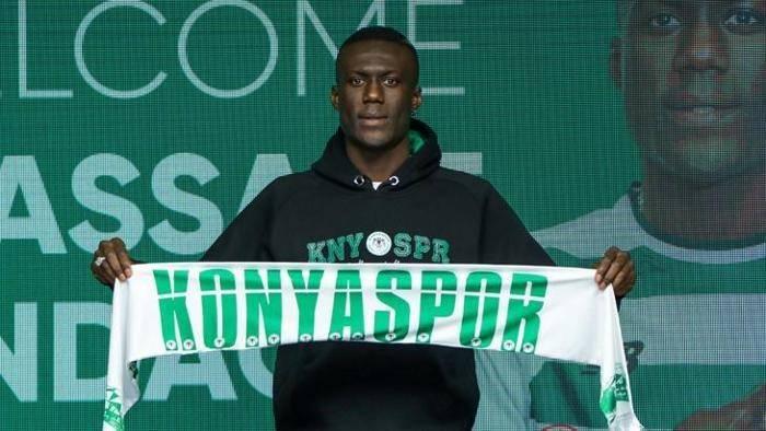 <p>ALASSANE NDAO --> KONYASPOR </p>

<p>İstanbulspor, Alassane Ndao'nun kalıcı transferi adına Konyaspor ile anlaşmaya varıldığını açıkladı.</p>
