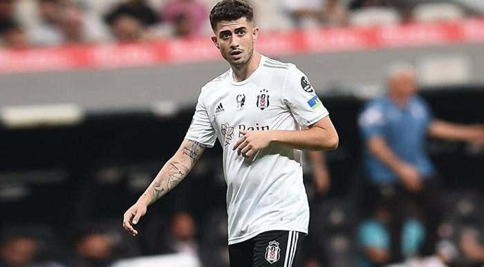 <p>KEREM ATAKAN KESGİN --> Sivasspor </p>
<p>Sivasspor, bonservisi Beşiktaş'ta olan Kerem Atakan Kesgin'i sezon sonuna kadar kiraladığını TFF'ye bildirdi.</p>