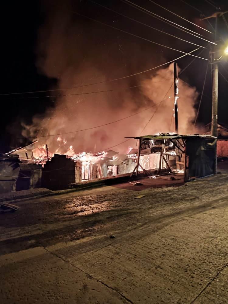 <p>Yapılan incelemede yanan kişinin Faruk Dombay olduğu belirlendi.</p>
