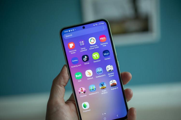 <p><strong><span style="color:#B22222">8) SAMSUNG GALAXY A54 5G </span> | 20 MİLYON</strong></p>
