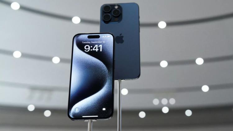 <p><strong><span style="color:#B22222">2) İPHONE 15 PRO MAX </span> | 33 MİLYON</strong></p>