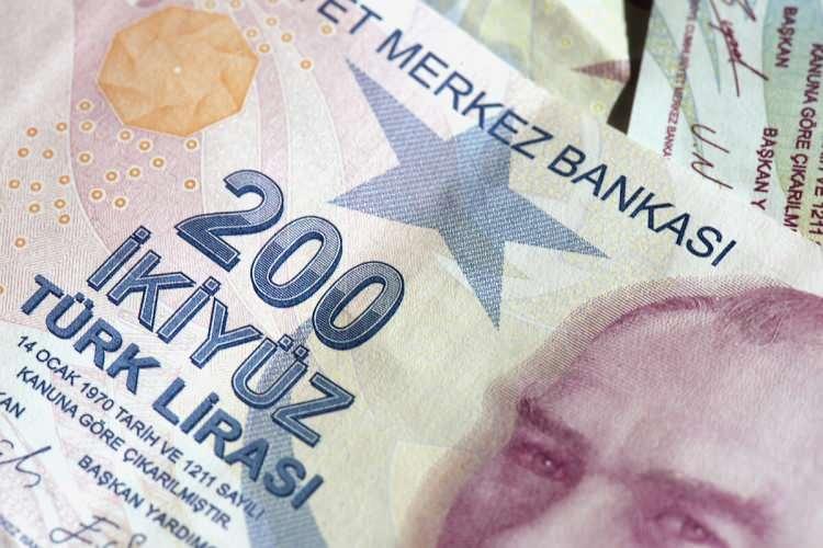 <p>Kurban bayramı bu yıl haziran ayına denk geliyor. Emeklilik dilekçesini 1 Nisan – 31 Mayıs tarihleri arasında veren EYT’liler de Kurban Bayramı’nda zamlı ikramiyeden yararlanacaklar.</p>
