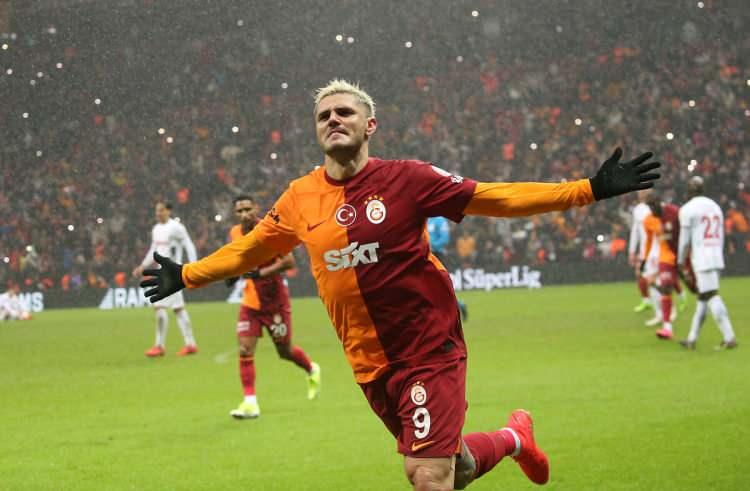<p>Mauro Icardi - Galatasaray<br />
<br />
13 gol</p>