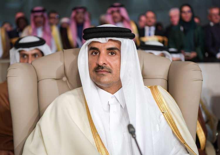 <p><strong><span style="color:#B22222">8) EMIR SHEIKH TAMIM<br />
BIN HAMAD AL THANI - KATAR</span> | 2 MİLYAR DOLAR</strong></p>