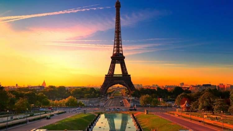 <p>1-Paris, Fransa</p>
