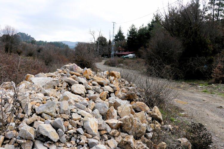 <p>Olayın aydınlatılmasında büyük emek harcayan Denizli İl Jandarma Komutanlığı ekiplerine teşekkür eden eski eş Zühra Erten ise, "Ekiplerimiz çok yardımcı oldu. Allah hepsinden razı olsun. Ben bunları evime alıp çok ekmek verdim. Bunları yapmayacaklardı. Çocuklarım çok acı çekti.</p>
