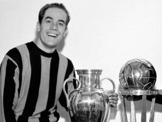 <p><strong>42- Luis Suarez</strong></p>
