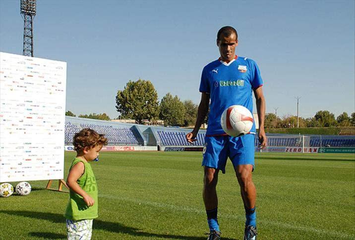 <p><strong>26- Rivaldo</strong></p>
