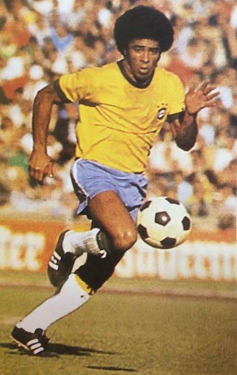 <p><strong>24- Jairzinho</strong></p>