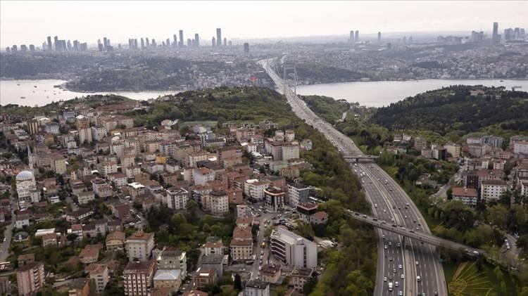 <p>İstanbul’da 13 ilçedeki 16 okulda ise güçlendirme çalışmaları devam ediyor. Okulların isimleri ve inşa çalışmalarındaki gerçekleşme oranları ise şöyle:</p>