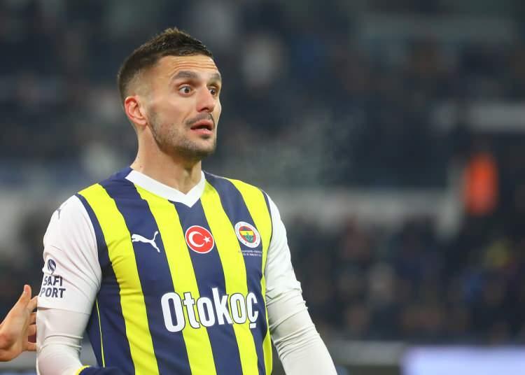 <p>Dusan Tadic - Fenerbahçe<br />
<br />
8 gol </p>
