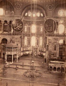 <p>Ayasofya'nın içinden iki fotoğraf. 1/2</p>
