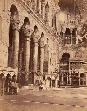 <p>Ayasofya'nın içinden iki fotoğraf. İkincisi üst kattan. 1/2</p>