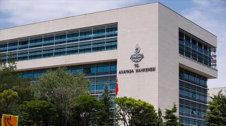 <p> Yargılamaların makul sürede sonuçlandırılmadığı iddiasıyla yapılacak manevi tazminat taleplerini Tazminat Komisyonu karara bağlayacak.</p>
