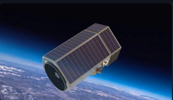 <p>Gizlilik uzmanları, 2025 yılında fırlatılacak olan ve her hareketinizi gözetleyebilecek yeni bir uydu konusunda alarm veriyor.</p>
