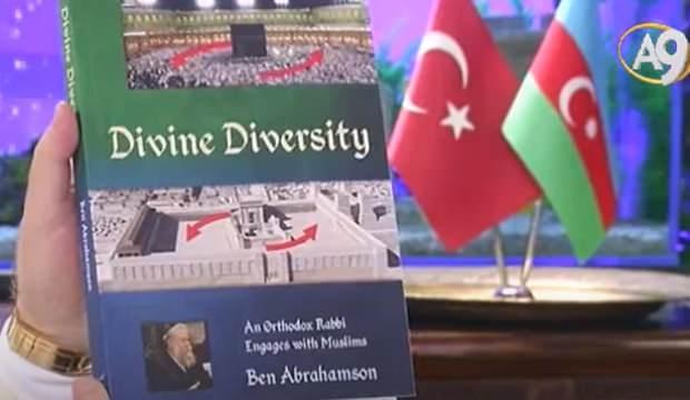 <p>Onların altında ise 'Hukuk grubu' ve 'sosyal medya grubu' başlığı altında şüpheli isimleri yer aldı. </p>