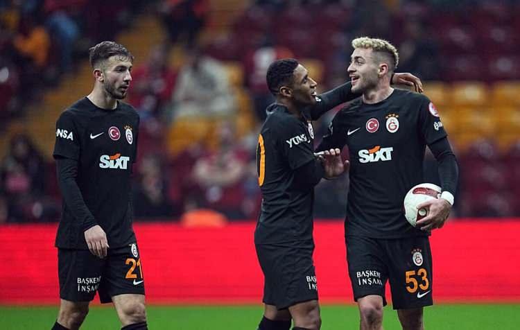 <p>Milli futbolcunun Aralık 2023'te güncellenen piyasa değeri, 5.50 Miyon Euro'dan 7.50 Milyon Euro'ya çıkmıştı.</p>
