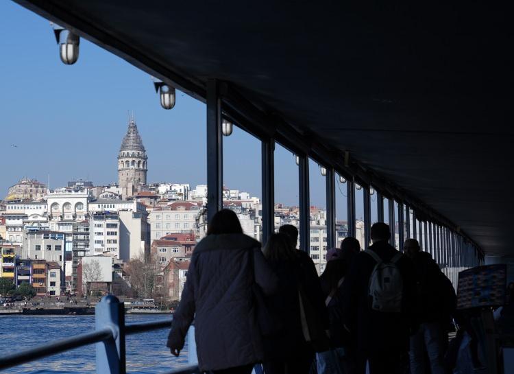 <p>Yapının beden duvarlarında ve zemininde ise jeoradar çalışmaları gerçekleştirildi.</p>