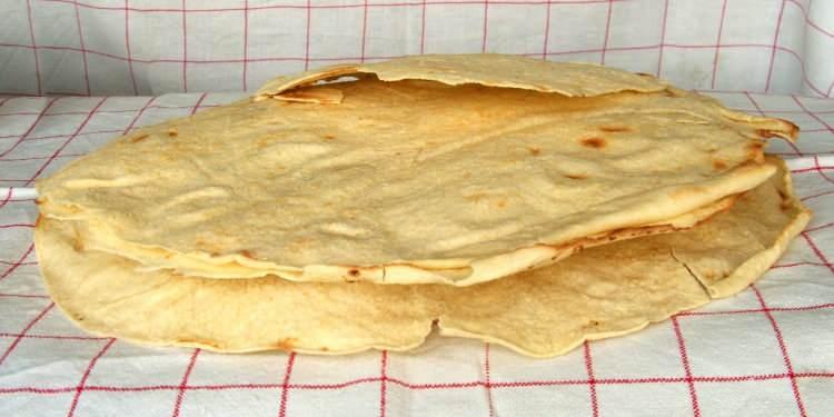 <p>Pane carasau, Sardunya<br />
 </p>
