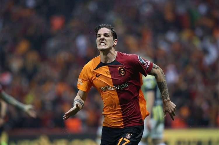 <p>Nicolo Zaniolo'nun Galatasaray ile 30 Haziran 2027'ye kadar kontratı bulunuyor.</p>