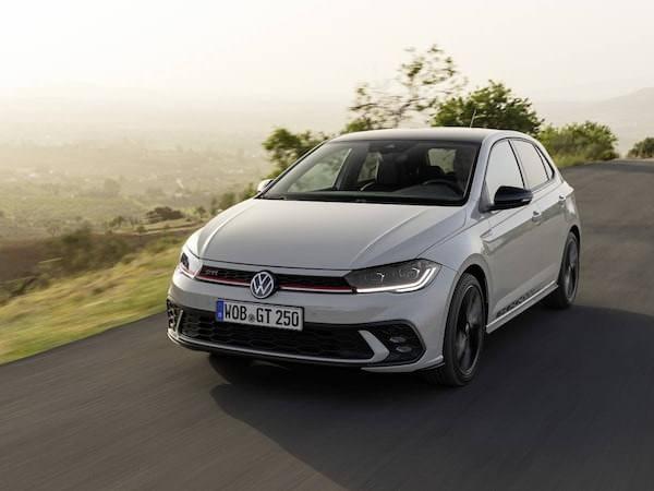 <p><strong><span style="color:#B22222">5) VOLKSWAGEN POLO 2015</span> - 1.4 DİZEL | 480 BİN TL</strong></p>