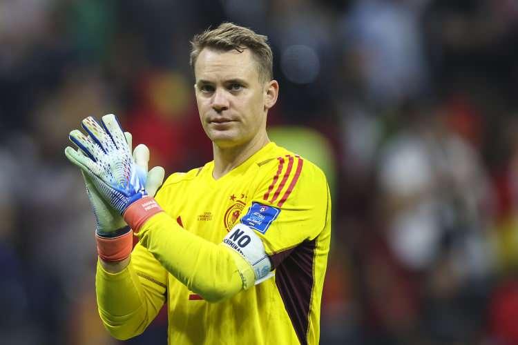 <p>Manuel Neuer<br />
<br />
Bayern Münih<br />
<br />
12 Yıl 7 Ay</p>
