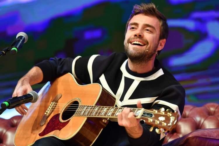 <p><span style="color:#000080"><em><strong>İŞTE 9 KEZ AMELİYAT OLAN &Uuml;NL&Uuml; ŞARKICININ SON G&Ouml;R&Uuml;NT&Uuml;S&Uuml;:</strong></em></span></p>

<p>&nbsp;</p>
