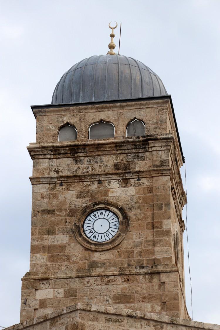 <p>Onun müjdesini vermek istiyorum. İnşallah bir restorasyon, teknik eleman yetiştirme programımız hazırlanıyor. Bu, valiliğimiz bünyesinde olacak. Bununla ilgili ara eleman yetiştirme ve disiplinleri kazandıracak çalışmaların temeli valimizin başkanlığında başlatıldı.</p>