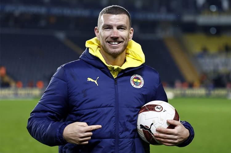 <p>3- Edin Dzeko (Fenerbahçe): 7.53</p>