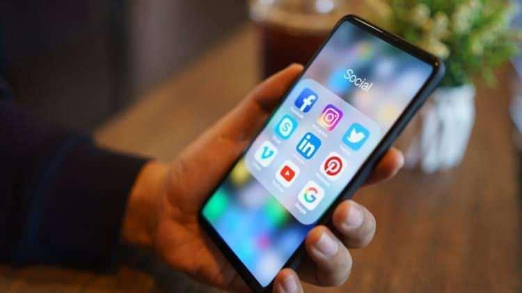 <p><strong>AYRICA GÖZ ATIN:</strong></p>

<p> </p>

<p><span style="color:#B22222"><strong>12 AY BOYUNCA AKILLI TELEFON KULLANMADI: 'İLK BAŞTA HARİKA HISSETTİM AMA...'</strong></span></p>

<p> </p>
