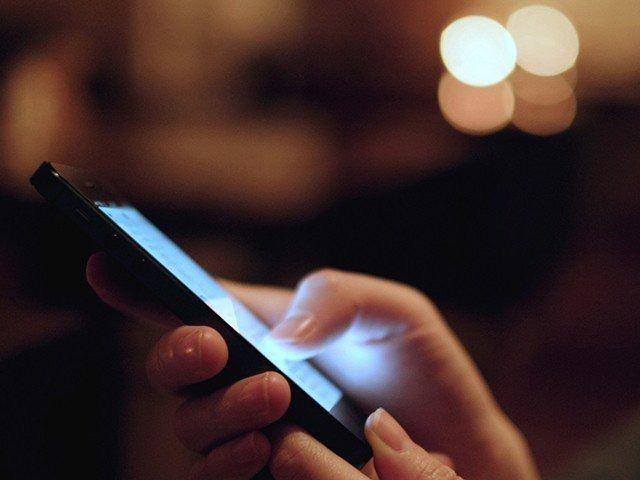 <p>Türkiye'de hizmet sunan işletmecilerin, halihazırda kurulu bulunan 2G, 3G ve 4,5G şebekelerine ilişkin İmtiyaz Sözleşmeleri ve Yetki Belgelerinin bitiş tarihleri 30 Nisan 2029 olarak belirlendi.</p>
