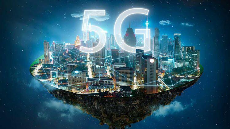 <p>İnternete bağlanılan cihazlardaki iletişim hızında büyük artış sağlayacak 5G teknolojisiyle çalışan ilk örnekler çeşitli etkinliklerde sergilendi. Türkiye'de 5G teknolojisine yerli ve milli ürünlerle geçilmesi için çalışmalar hızlandırıldı.</p>