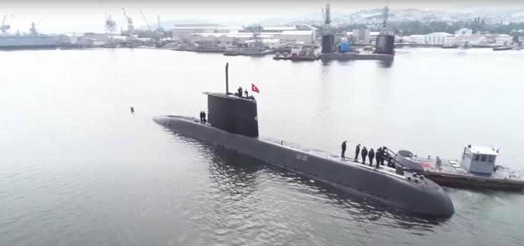 <p>STM, havadan bağımsız tahrik sistemi (Air Independent Propulsion-AIP) ile donatılan Yeni Tip Denizaltı (Reis Sınıfı) İnşa Projesi'nde de önemli görevler üstleniyor.</p>
