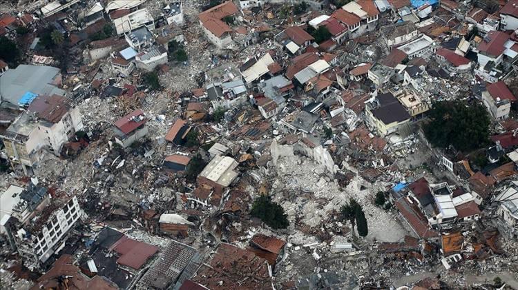 <p><strong>'MÜNFERİT DEPREM OLDUĞUNU DÜŞÜNÜYORUM'</strong></p>
<p> </p>
