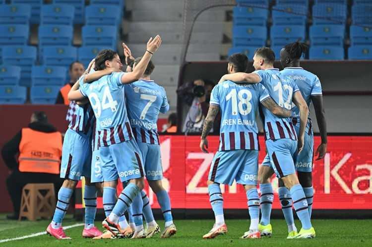 <p>4- Trabzonspor / -88 milyon euro</p>
