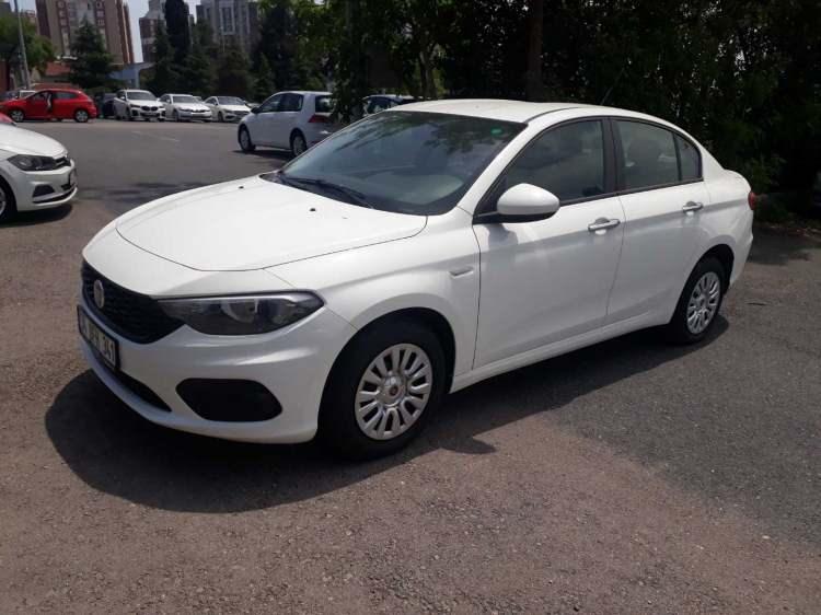 <p>2024 Egea Sedan Easy 1.4 Fire 95 HP Benzin Manuel</p>
<p>902.900 TL</p>