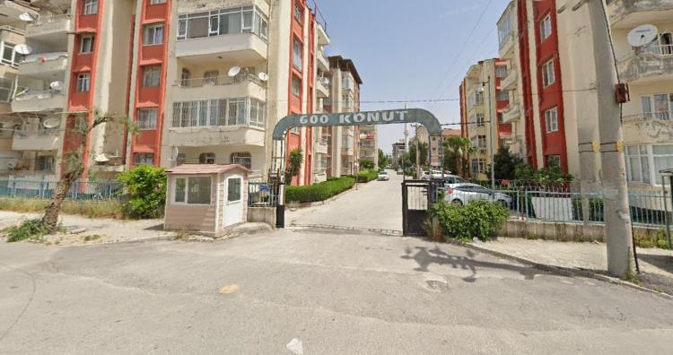 <p>İşte yerle bir olan '600 Konut'un eski hali...</p>
