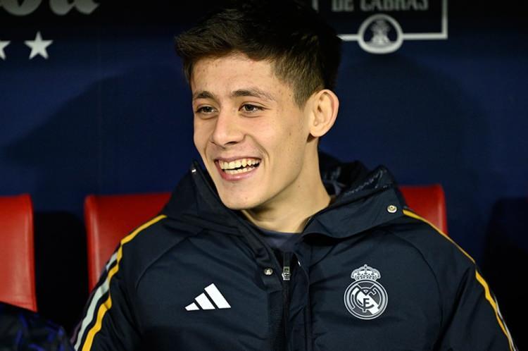 <p>8- Arda Güler - Real Madrid - 15 milyon euro</p>