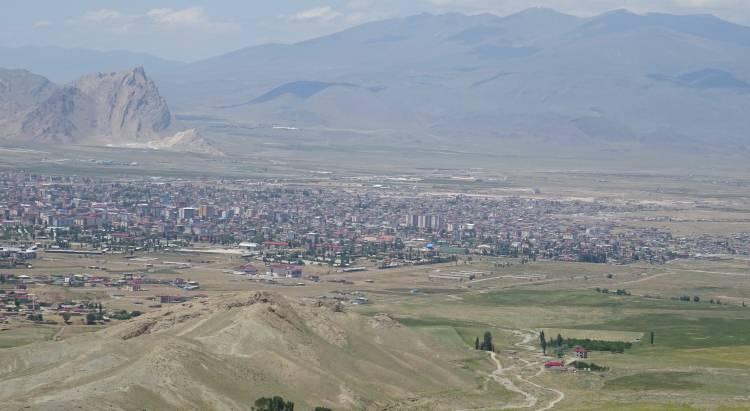 <p><strong>DOĞUBAYAZIT</strong></p>
