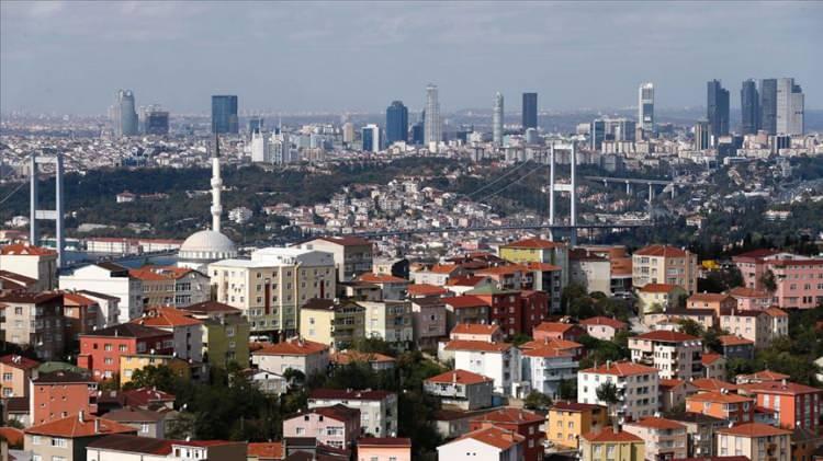 <p>Türkiye İstatistik Kurumu tarafından yapılan açıklamaya göre İstanbul'un nüfusu 2023 yılında 242 bin 27 kişilik azalarak 15 milyon 655 bin 924'e geriledi.</p>

